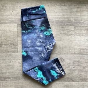 Lululemon denim weave Milky Way crop